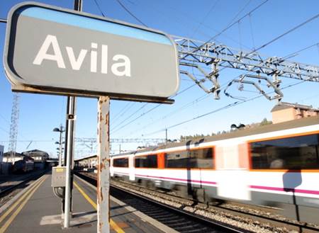 IU pretende mejorar los abonos de transporte para Ávila