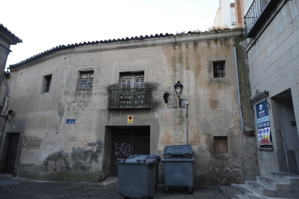 Increible edificio abandonado junto a la Catedral