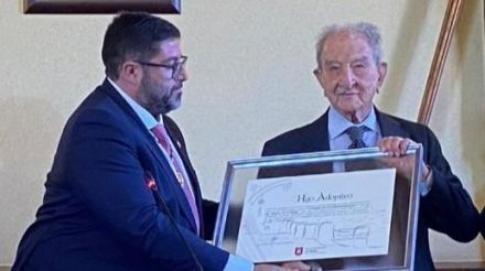 Ávila ha restituido el título de Hijo Adoptivo de la Ciudad a Claudio Sánchez-Albornoz