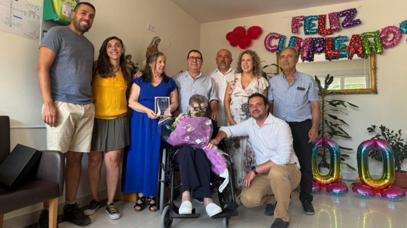 San Pedro del Arroyo celebra el cien cumpleaños de su vecina Ana María Arias Serrano