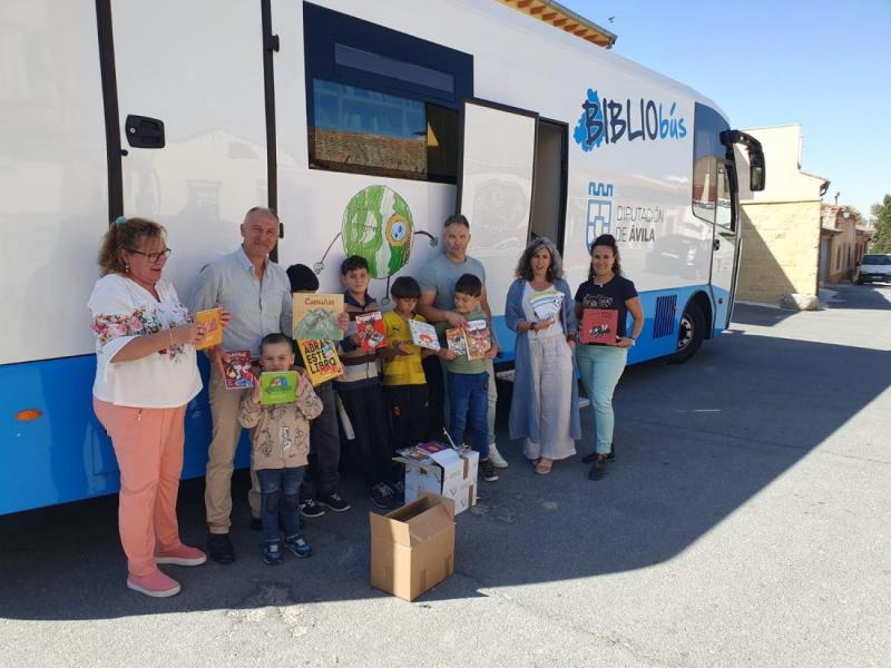 Los ganadores del I Concurso 'Festilibro' reciben sus premios en Tiñosillos y Gotarrendura