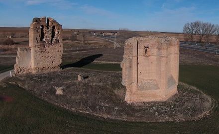 Ruinas de la Iglesia del Palacio de Castronuevo