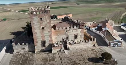 Arquitectura Medieval Española: La Majestuosidad del Castillo de Narros de Saldueña