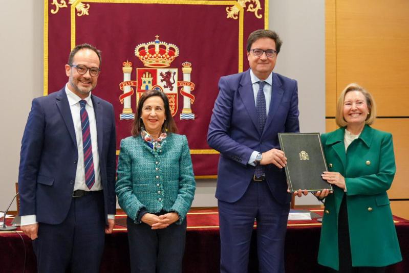 España avanza en defensa con un convenio para implementar 5G en sus Fuerzas Armadas